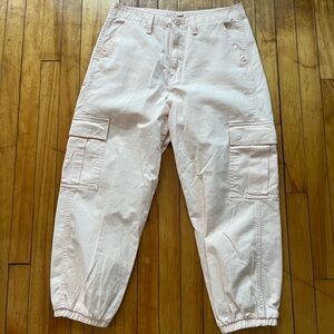 Levi’s Light Pink High-Waisted Cargo Pants Joggers Women’s 30